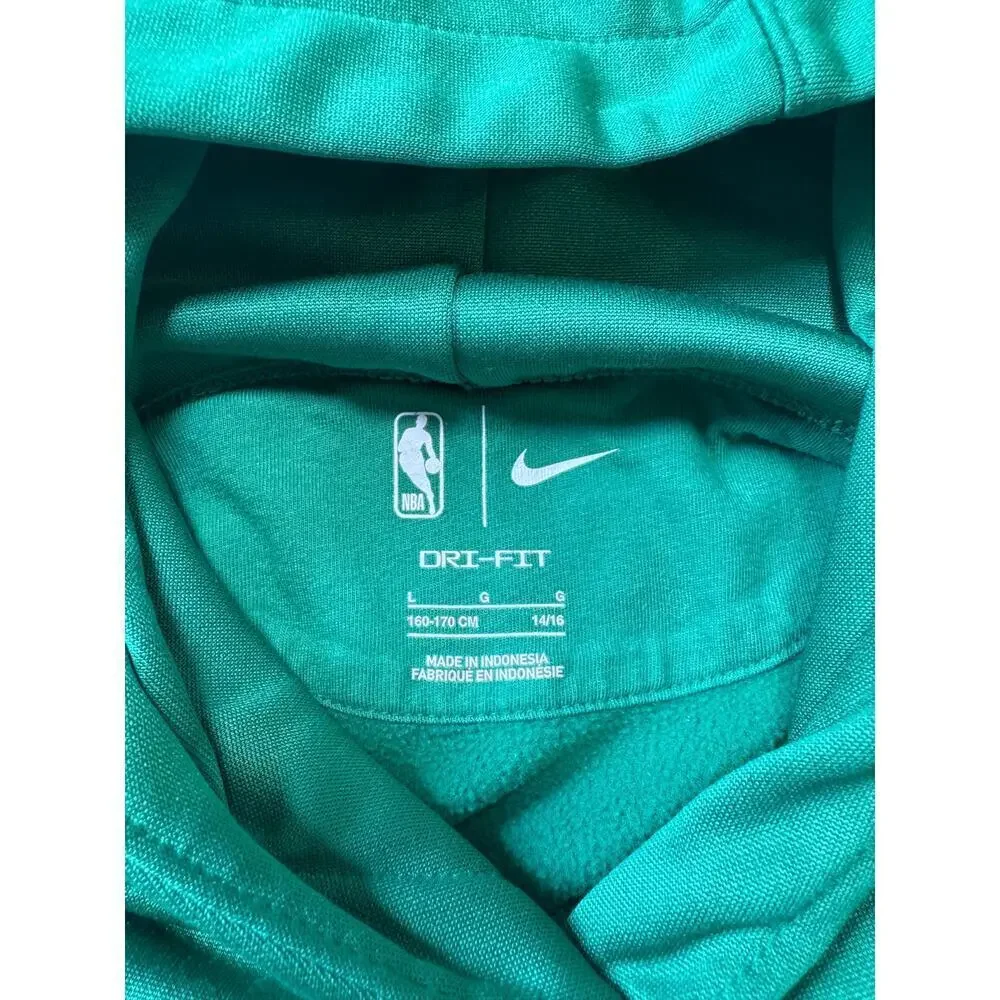 NIKE Boston Celtics Basketball NBA Boys Hoodie/Sweatshirt, size 14-16